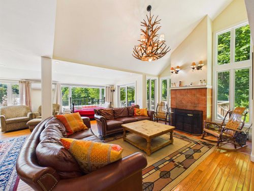 unit-d-300 Trailside Dr, Killington, VT, 05751 | Card Image