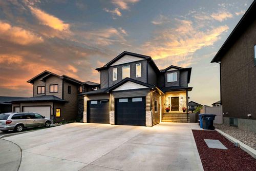 335 Ranchview Pl Ne, Medicine Hat, AB, T1C0G6 | Card Image