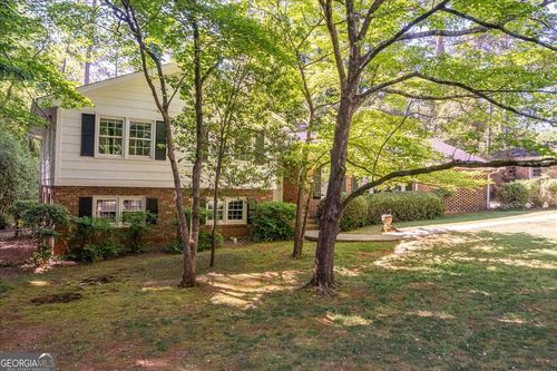 155 Crestwood Dr, Athens, GA, 30605-3909 | Card Image