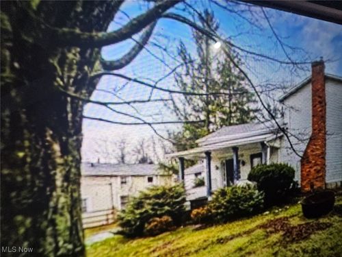 1255 Sharon Copley Rd, Sharon Center, OH, 44274-7008 | Card Image