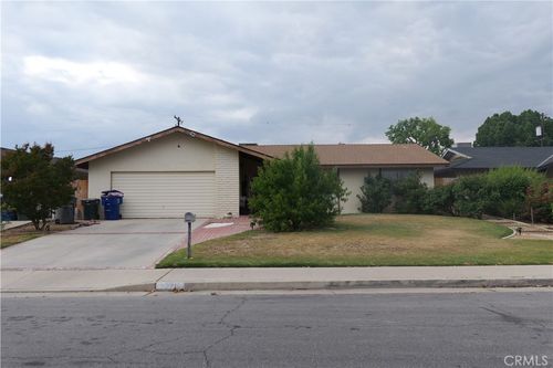 3718 Barbara Ave, Bakersfield, CA, 93309-6037 | Card Image