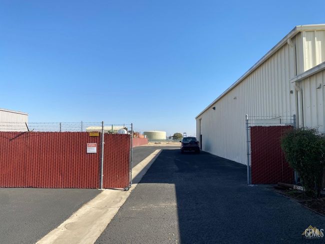 3930 Alken St, House other with 0 bedrooms, 0 bathrooms and null parking in Bakersfield CA | Image 4