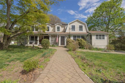302 Laurel Rd, Pearl River, NY, 10965-1031 | Card Image