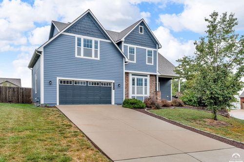 3904 Blazing Star Ct, Lawrence, KS, 66049-7821 | Card Image