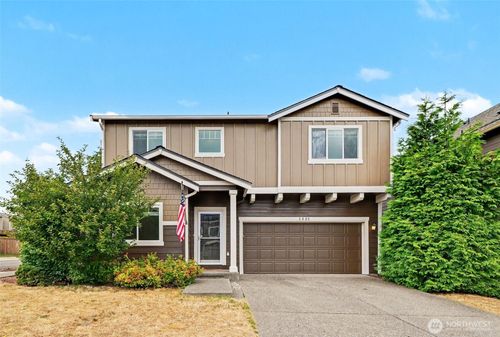 3005 Eagle Loop Ne, Lacey, WA, 98516-3139 | Card Image