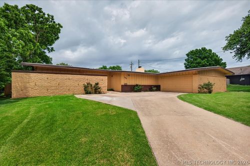 909 Lynnwood Ct, Bartlesville, OK, 74006-4414 | Card Image