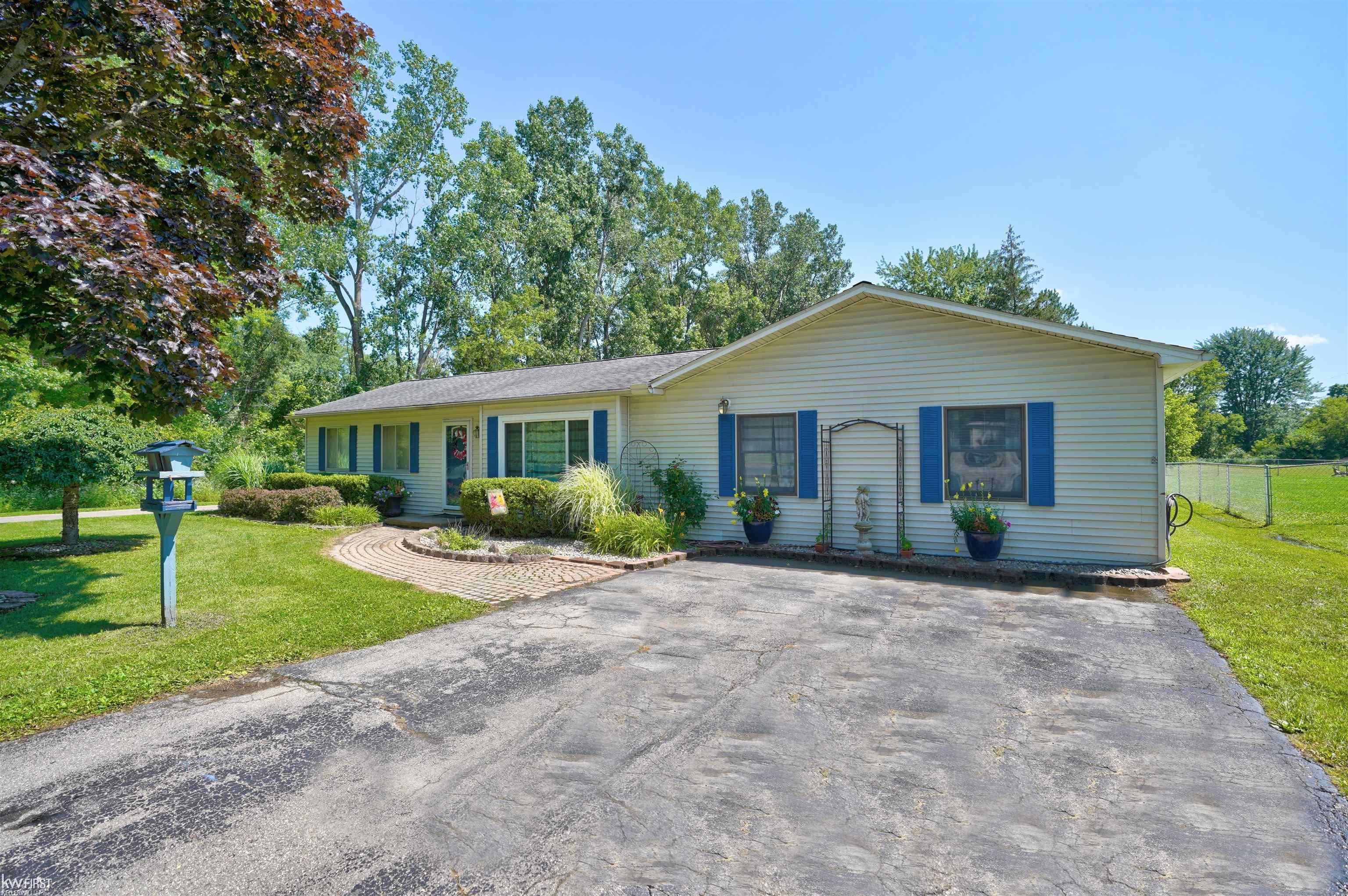 Lapeer Rd, Davison, MI 48423