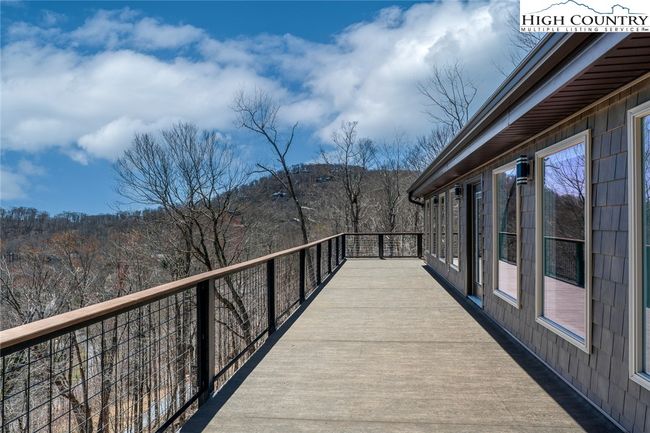 150 Squirrel Corn Ln, House other with 3 bedrooms, 3 bathrooms and null parking in Sugar Mountain NC | Image 21