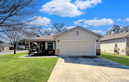 101 Michelle Ln, Boerne, TX, 78006-8621 | Card Image