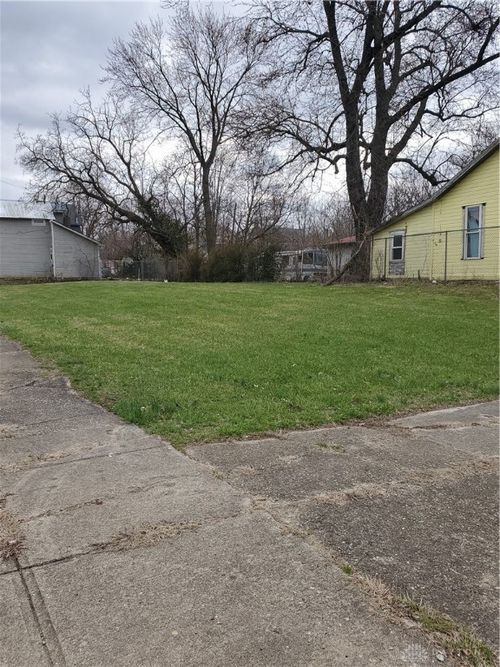 453 E Pleasant St, Springfield, OH, 45505-2055 | Card Image