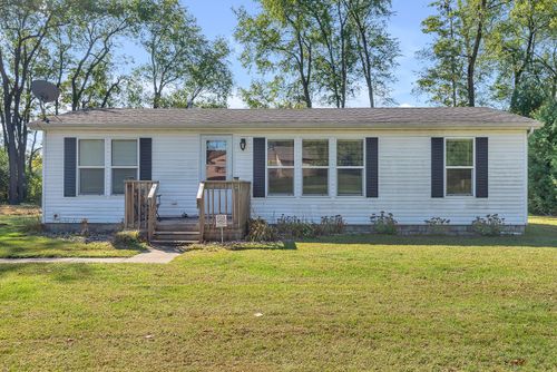 99 E Carter St, Wheatfield, IN, 46392-8223 | Card Image