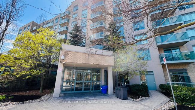 PH18 - 3 Ellesmere St, Condo with 2 bedrooms, 1 bathrooms and 2 parking in Richmond Hill ON | Image 2