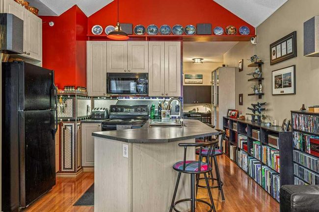 307 - 176 Kananaskis Way, Condo with 2 bedrooms, 1 bathrooms and 2 parking in Canmore AB | Image 13