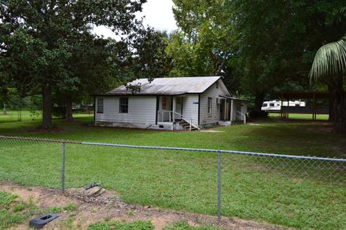 4103 Kings Lake Rd, Defuniak Springs, FL, 32433-7015 | Card Image