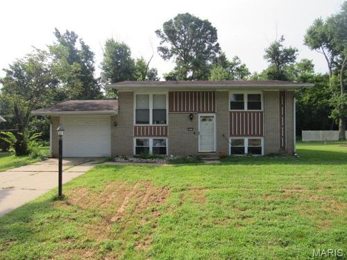 5237 Englewood Drive, Godfrey, IL, 62035 | Card Image