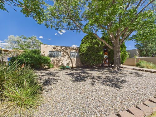 1005 Calle Margarita, Santa Fe, NM, 87507-5116 | Card Image