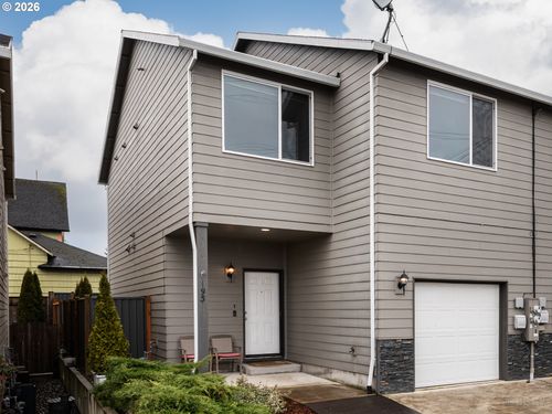 193 S 2nd St, Saint Helens, OR, 97051-2005 | Card Image