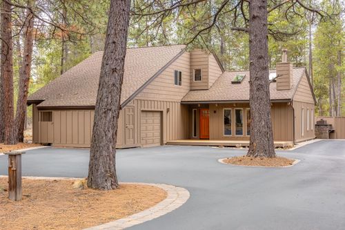 11-17745 Woodland Ln, Sunriver, OR, 97707-1968 | Card Image