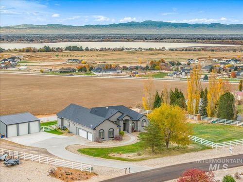 13228 Crescent Dr, Nampa, ID, 83686-9194 | Card Image