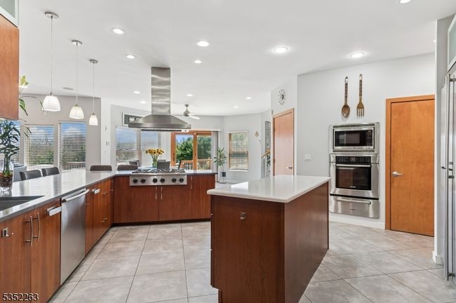 5 Holdman Pl, House other with 6 bedrooms, 5 bathrooms and null parking in Millstone Twp NJ | Image 11