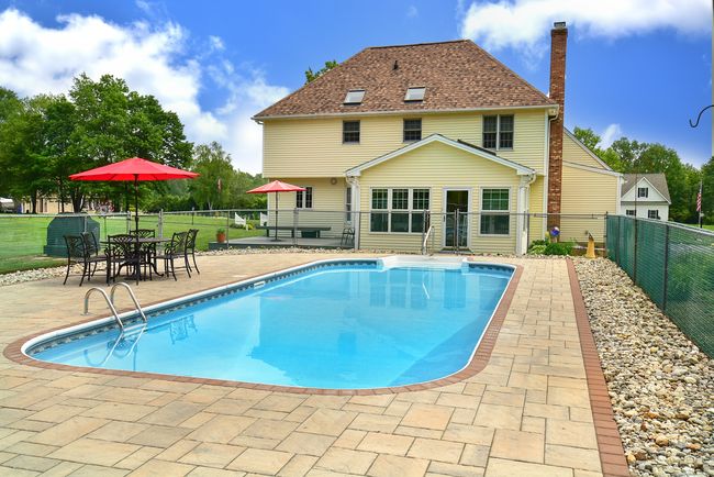 29 Michael Ln, House other with 4 bedrooms, 3 bathrooms and null parking in Suffield CT | Image 39