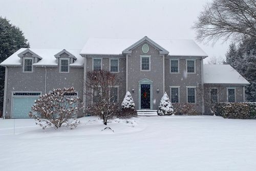 15 Crestview Dr, South Deerfield, MA, 01373-1202 | Card Image