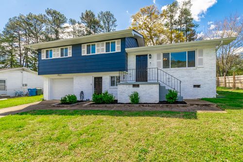 2410 Sunset Strip, Hixson, TN, 37343-4526 | Card Image