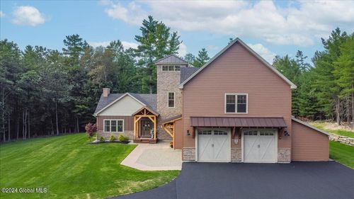 17 Kenmore Dr, Queensbury, NY, 12804-1552 | Card Image