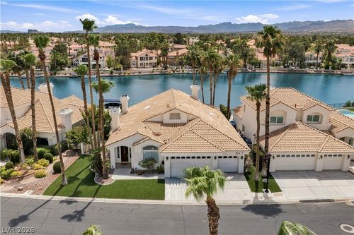 2933 Harbor Cove Dr, Las Vegas, NV, 89128-7083 | Card Image