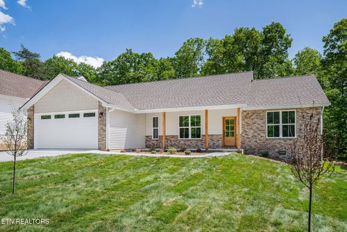 384 Saint George Dr, Crossville, TN, 38558 | Card Image