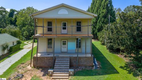128 S Howard Avenue, Landrum, SC, 29356-1538 | Card Image