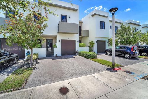487 Sw 91st Ave, Miami, FL, 33174-2321 | Card Image