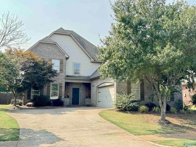 8 Maple Tree Lane Sw, House other with 4 bedrooms, 2 bathrooms and null parking in Huntsville AL | Image 1