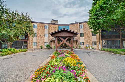 107-2680 Oxford St N, Roseville, MN, 55113-2053 | Card Image