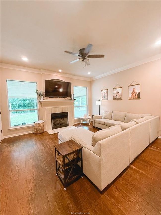 52 Fairway Dr, House other with 3 bedrooms, 2 bathrooms and 2 parking in Normangee TX | Image 4