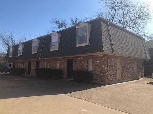 3-915 N Elm St, Denton, TX, 76201-2967 | Card Image