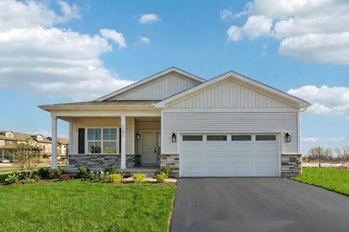 11690 Ryann Rd, Huntley, IL, 60142-7916 | Card Image