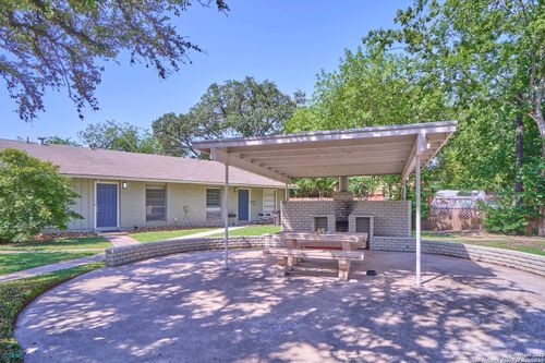 118 San Angelo, San Antonio, TX, 78212-1153 | Card Image