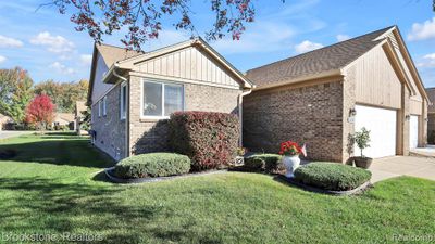 16505 Tyler Drive, Condo with 2 bedrooms, 2 bathrooms and null parking in Clinton Twp MI | Image 2