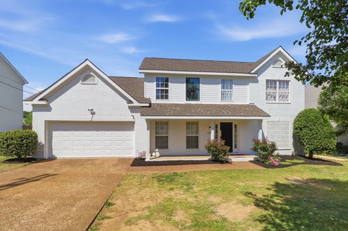 102 Wolverine Trl, La Vergne, TN, 37086-3811 | Card Image