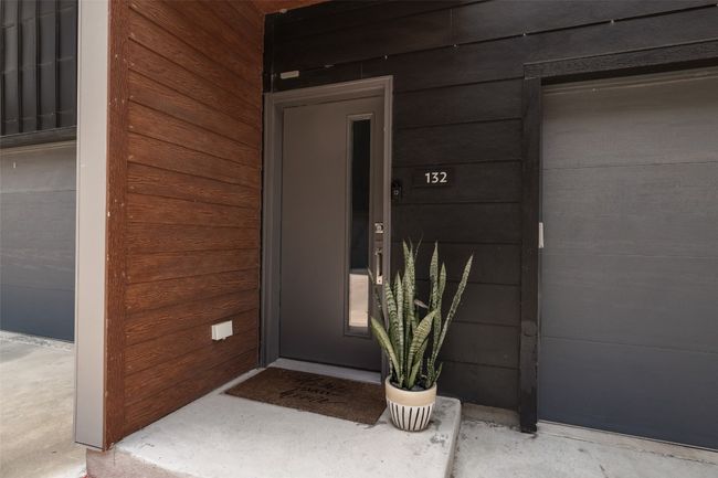 View of exterior entry | Image 5