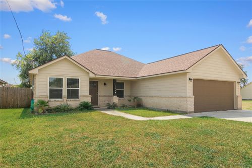 1208 E Henderson Rd, Angleton, TX, 77515 | Card Image
