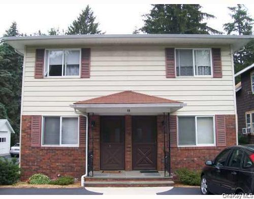 16 Maryland Ave, Middletown, NY, 10940-6110 | Card Image
