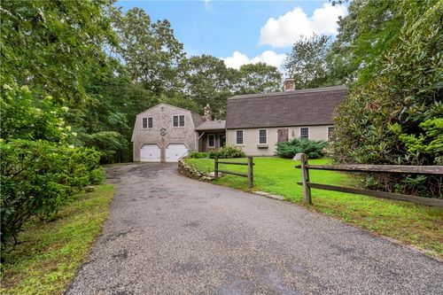 172 Estelle Dr, West Kingston, RI, 02892-1310 | Card Image