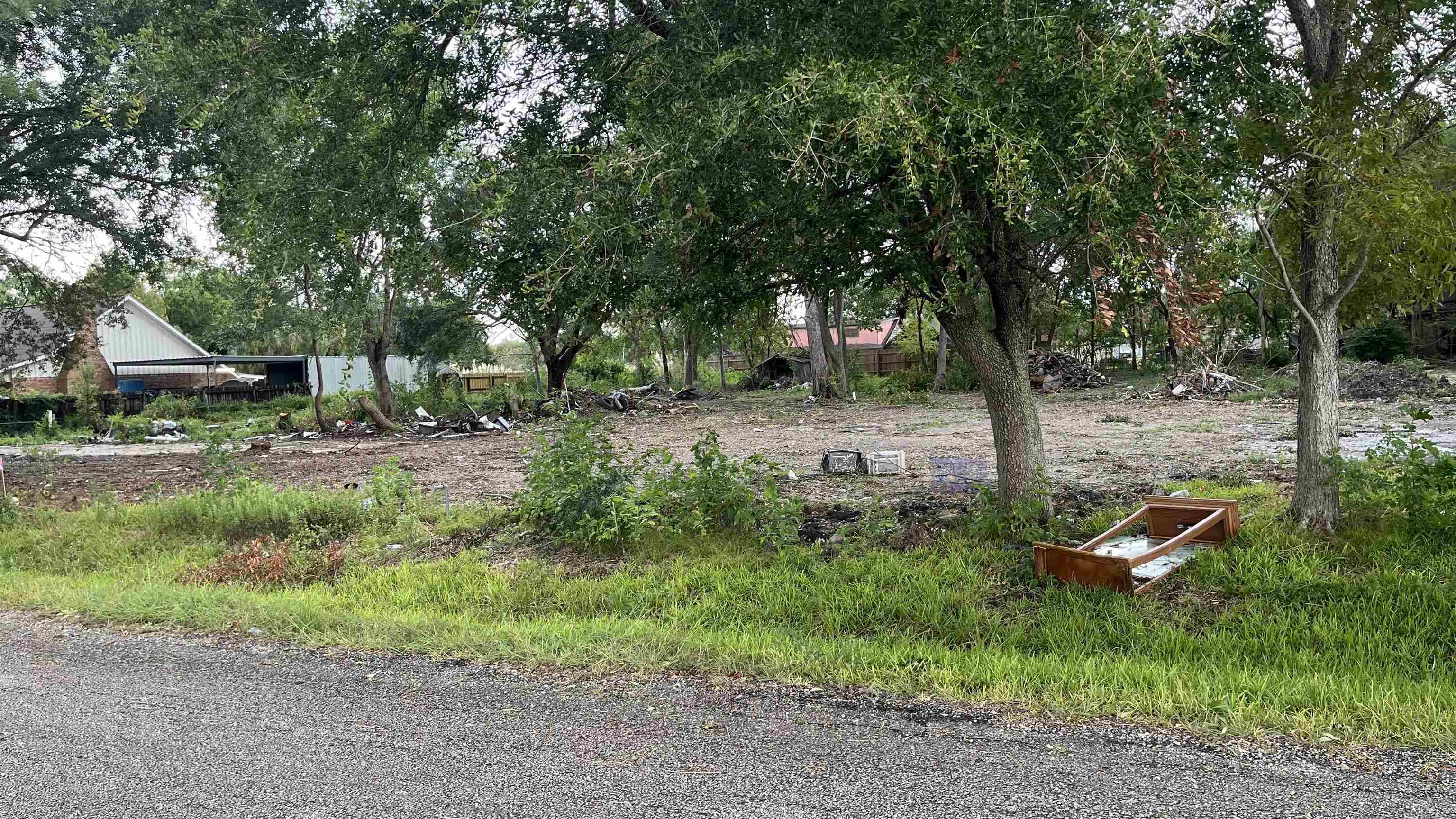Land in Beaumont