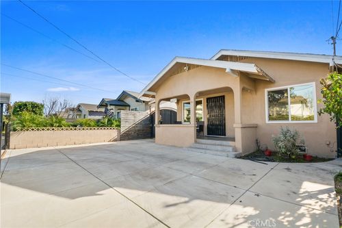 9424 Los Angeles St, Bellflower, CA, 90706-4512 | Card Image