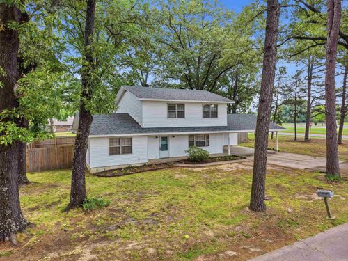 710 Clara Dr, Conway, AR, 72034-7737 | Card Image