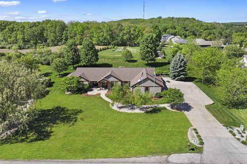 6724 Horseshoe Trail, Burlington, WI, 53105 | Card Image