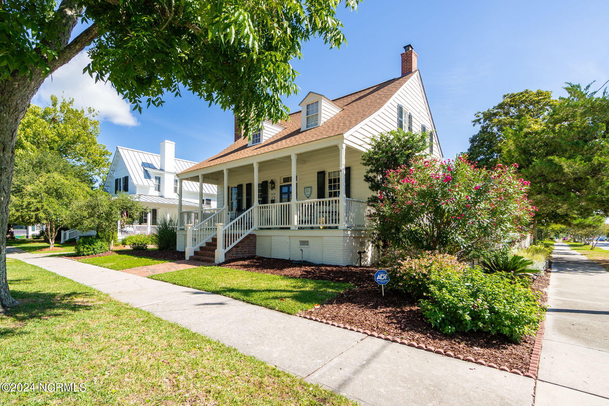 Ann St, Beaufort, NC 28516