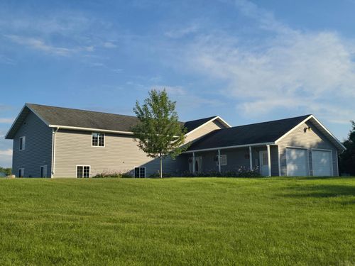 300 Old Detroit Rd, Vergas, MN, 56587-4032 | Card Image